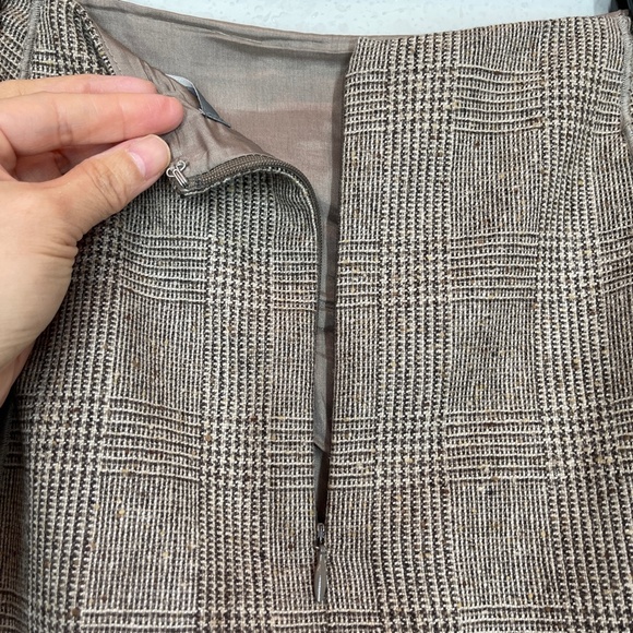 Ann Taylor Women's Skirt Size 8 Virgin Wool Blend Flare Lined Plaid Gray Career - Picture 5 of 11